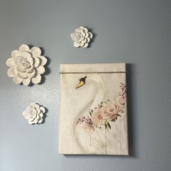 Swan Canvas Wall Decor