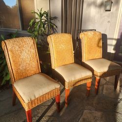 6 Rattan Dining Room Chairs