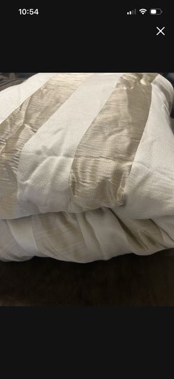 King size comforter and shams