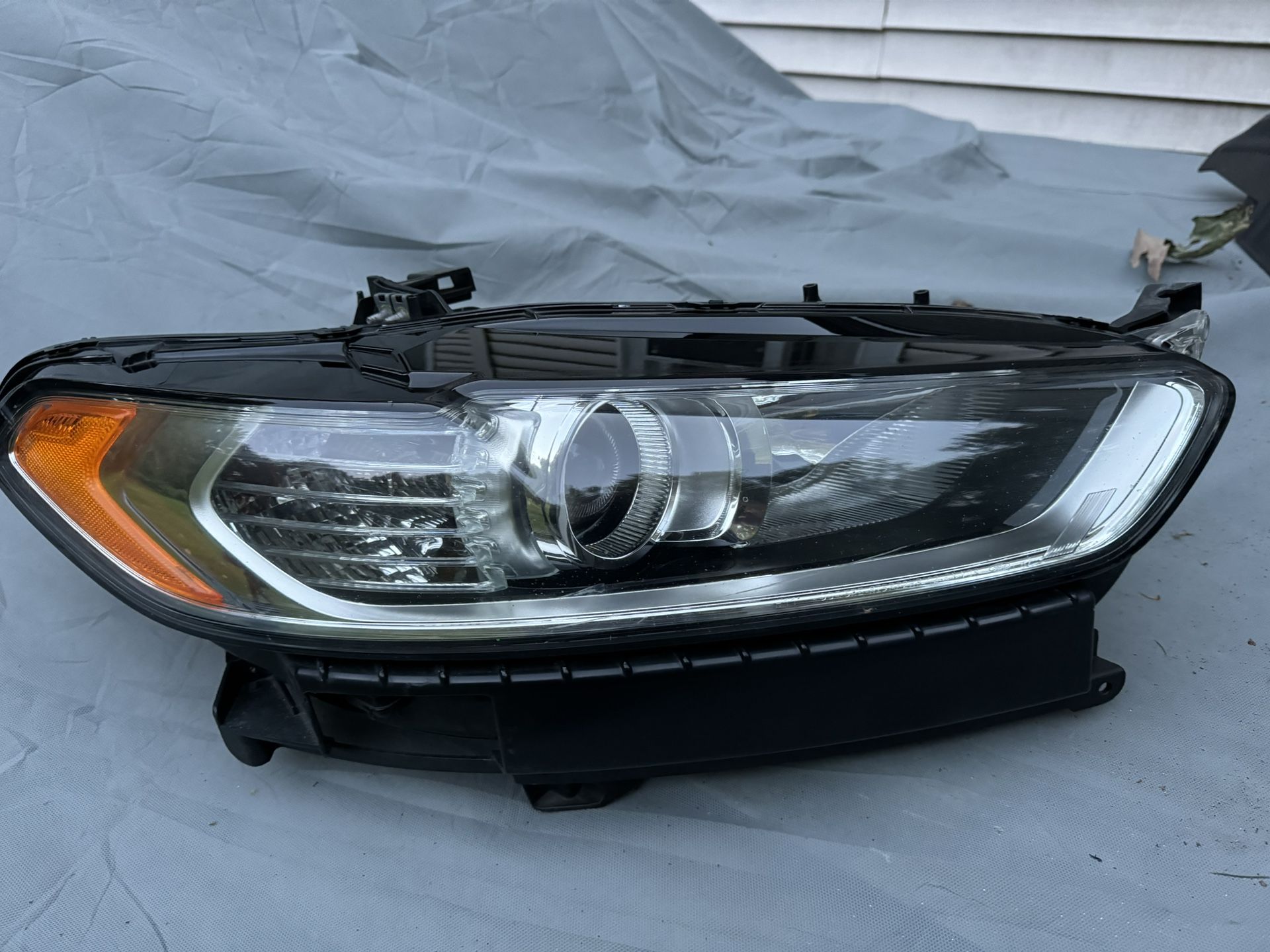 2013-16 Ford Fusion OEM Right Passenger Side Headlight