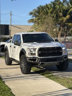 Ford F-150 RAPTOR