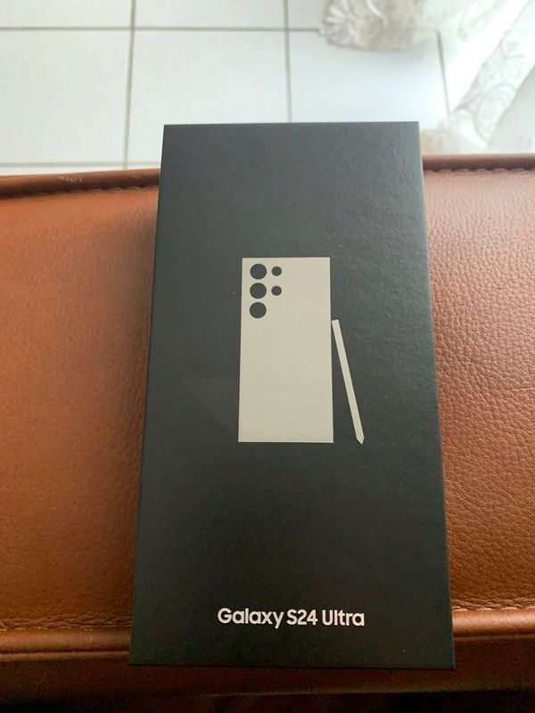 Samsung Galaxy S24 Ultra 1TB Gray Unlocked
