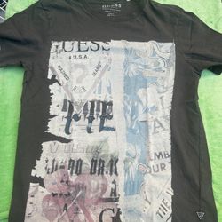 GUESS T-shirt