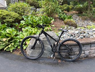 Cannondale Trail 8 Mountain Bike – XS – 27.5