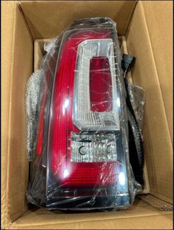 GMC Yukon driver rear taillight NEW