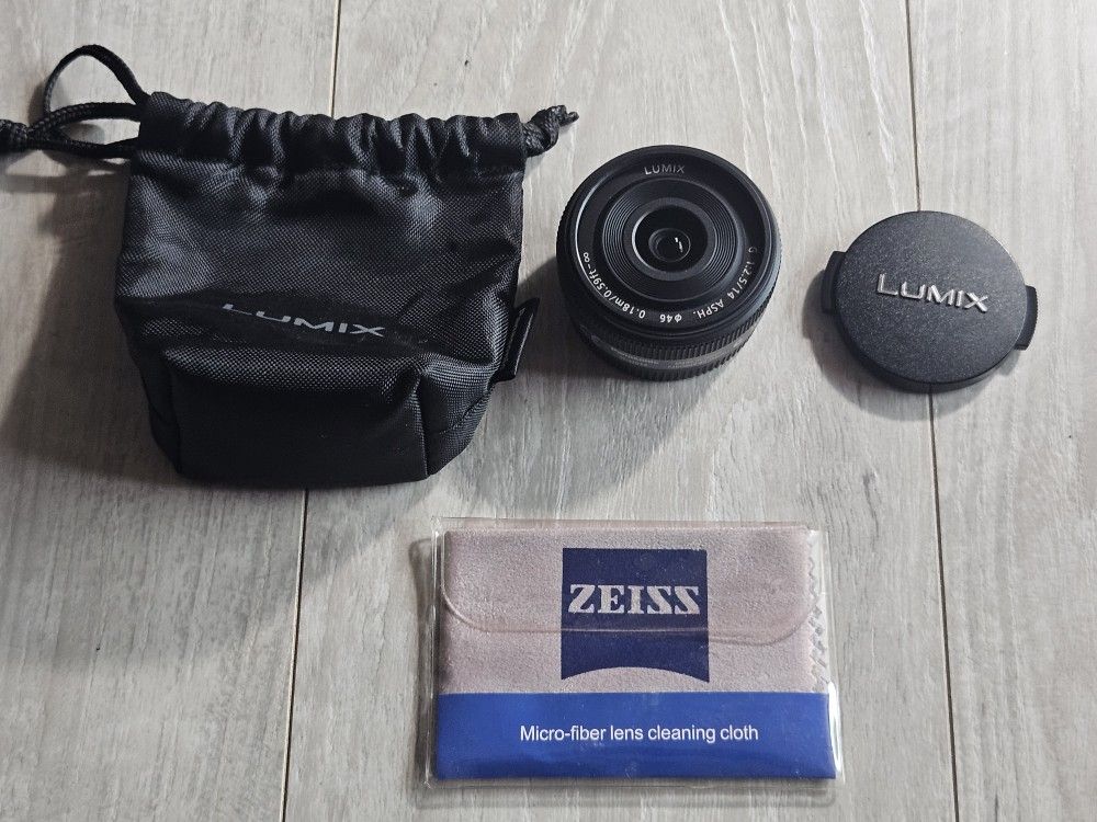 đŸ’¥Panasonic Lumix G 14mm F2.5 ASPH Pancake lens, M43 Mount Mint Condition