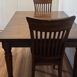 Dining Room Table And 6 Chairs