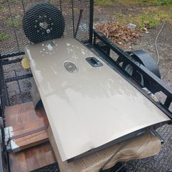 Ford tailgate 06 exc conditions 