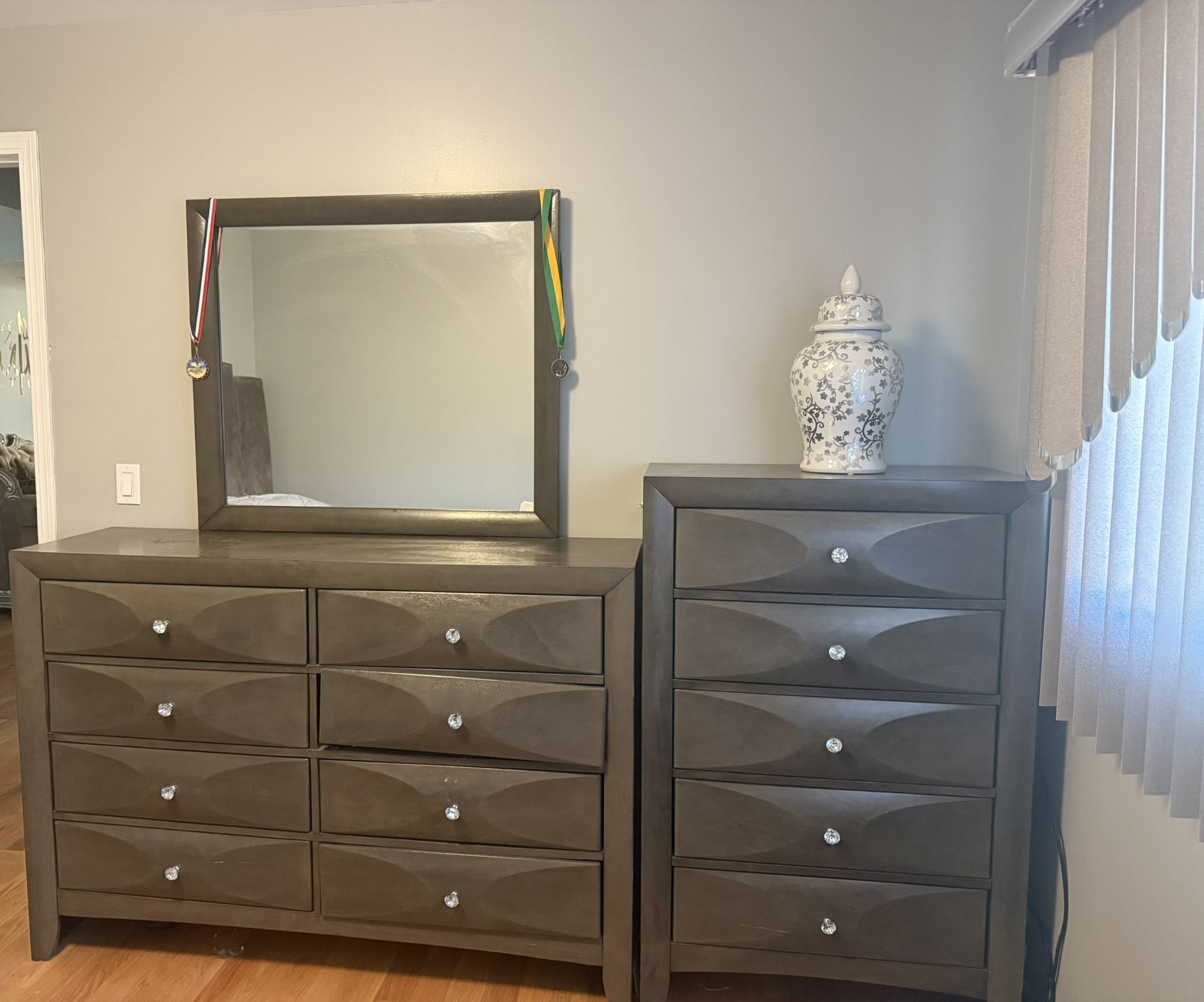 Bedroom Set With Mattress