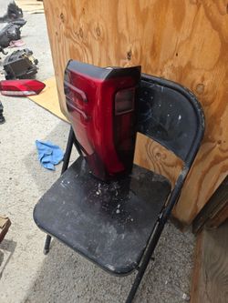 Gmc sierra tail light 2025