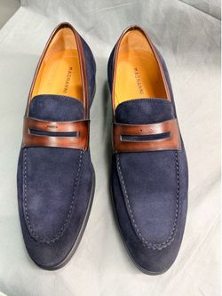 MAGNANI MENS LOAFERS  size 9 but will fit a 10.