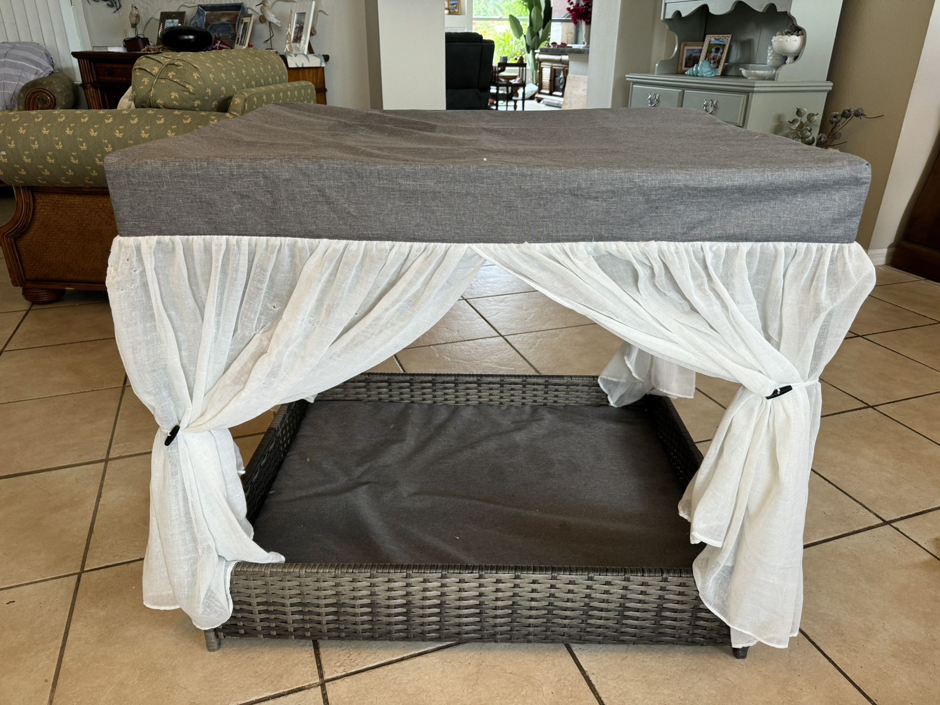 Gray Dog/ Cat Bed Rattan Cabana With Curtains