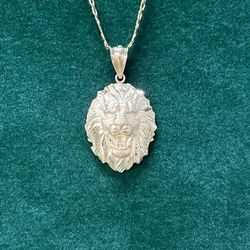Gold Lion 🦁 14K Gold / Leon 🦁 14K Oro