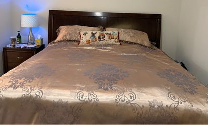 King size bed