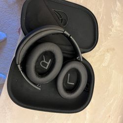 Bose QuietComfort Wireless Noise Cancelling Headphones, Bluetooth Over Ear Headphones