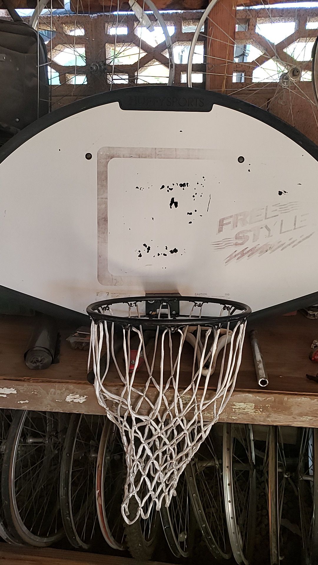 Basketball backboard hoop