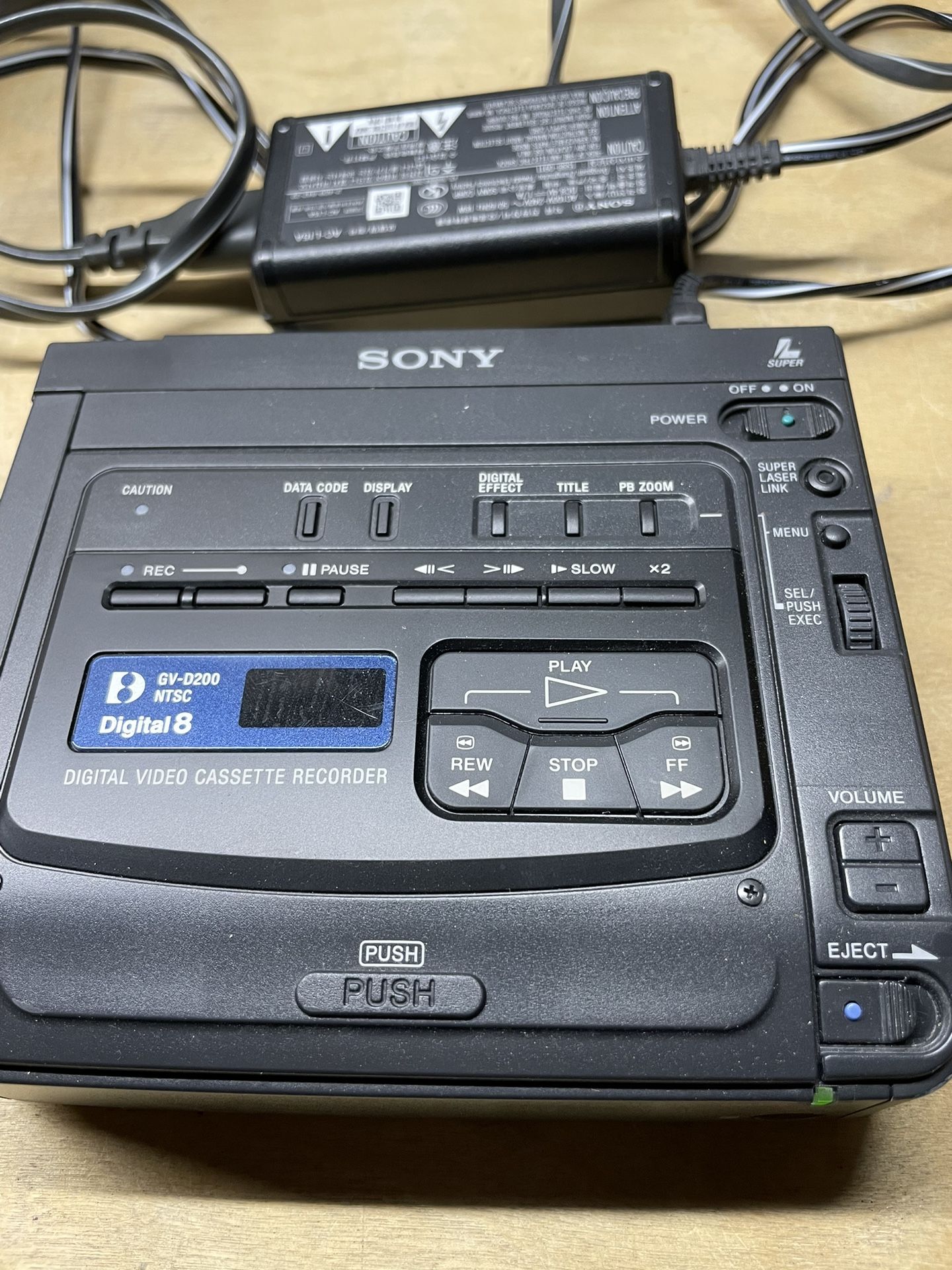 SONY GV-D200 Digital8 Hi8 Video8 Digital8 Player Recorder Deck