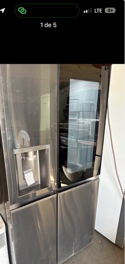 LG InstaView Door-in-Door Refrigerator with Craft Ice