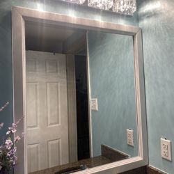 Beautiful Morris I Have White And Black Colors  New For Vanity Or Dresser