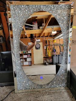 L.E.D LIGHT UP MIRROR FRAME