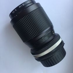Nikon Full Frame Zoom Lense