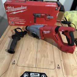 Milwaukee M18 18V Lithium-lon Brushless Cordless 1 in. SDS-Plus D-Handle Rotary Hammer (Tool-Only)Item #565a