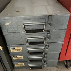 Automotive Hardware Bins 