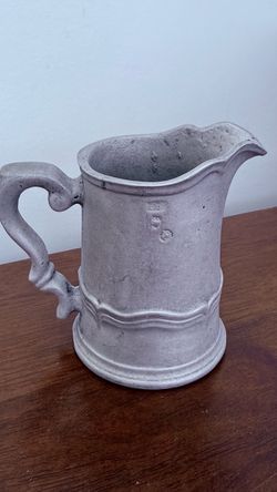 Vintage Wilton Armetale jug