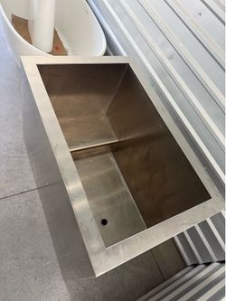 Custom Stainless Steel Cold Plunge Tub – Commercial Ice Bath – 48” x 32” x 34” – $1,000