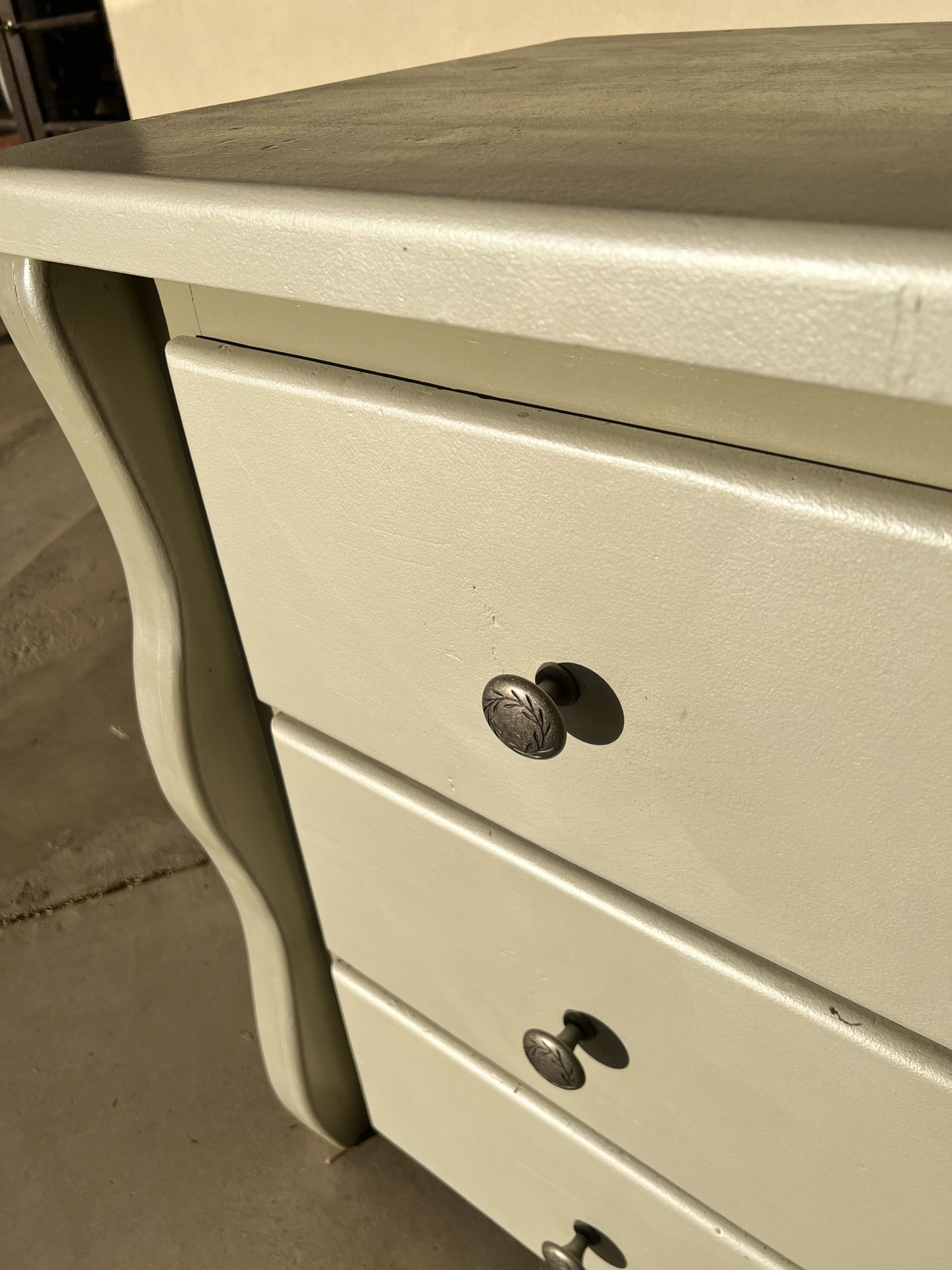 Beautiful Solid Wood 9 Drawer Dresser