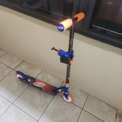 Nerf Scooter W/Detachable Blaster 