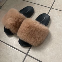 Cute Fur Slides