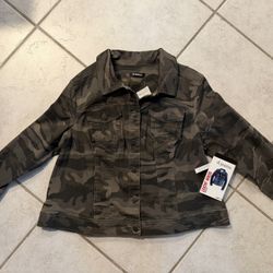 NWT D. Jeans Women's Sz. XL Denim Trcker Jacket in Camo Green