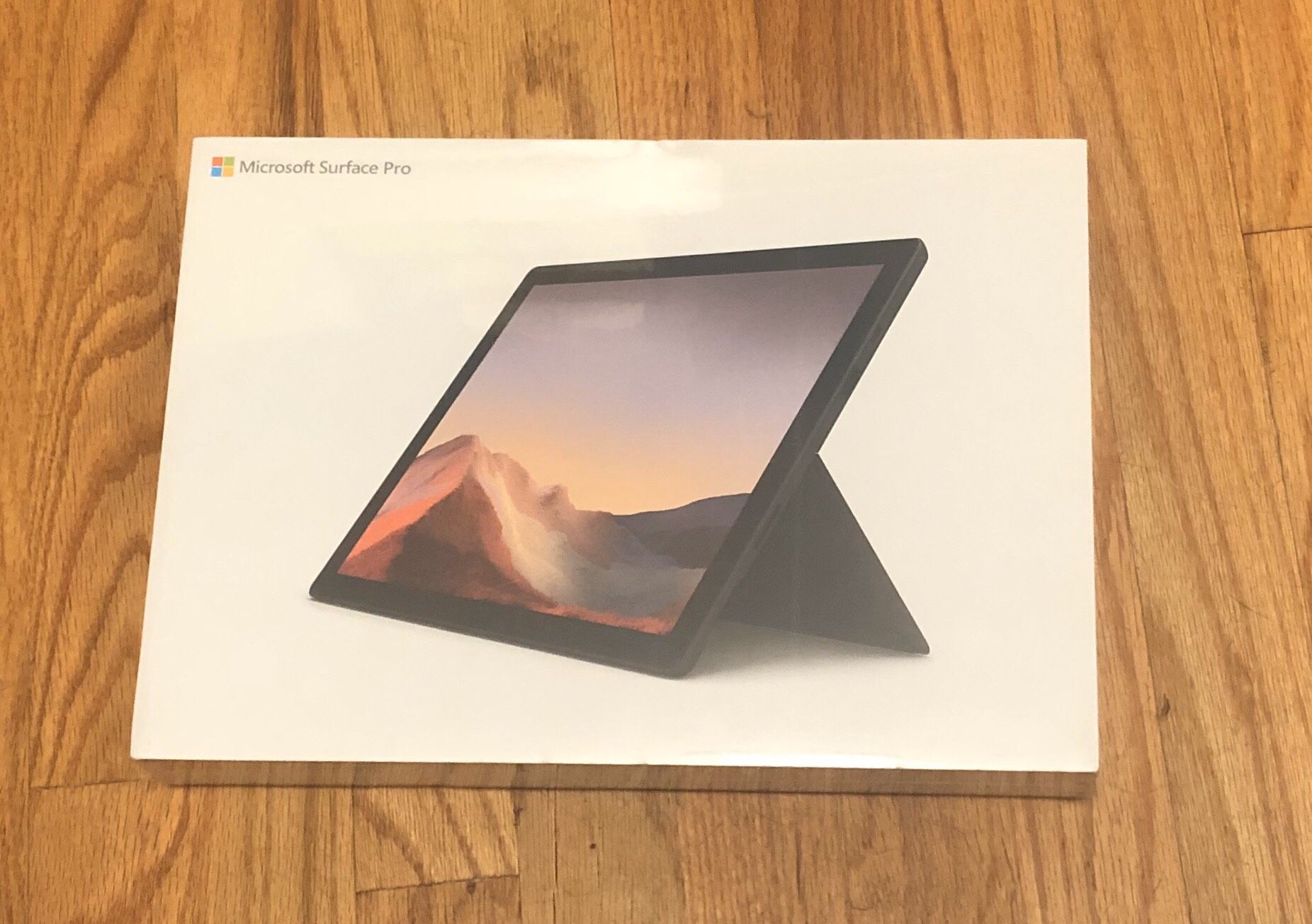 Brandnew Surface Pro 7 12.3” (10th gen intel core i7)