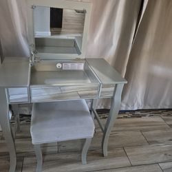 Vanity Grey With Stool With Glass Around 