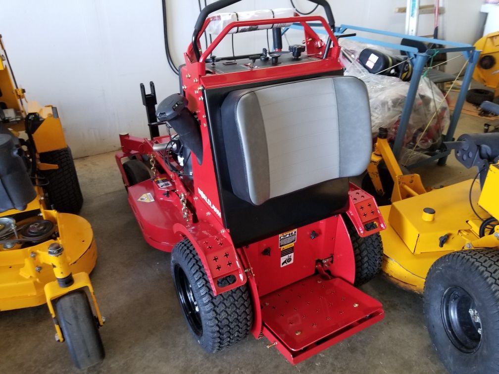 NEW 2019 32 Worldlawn Stander Venom Commercial Lawn Mower 3yr Warranty