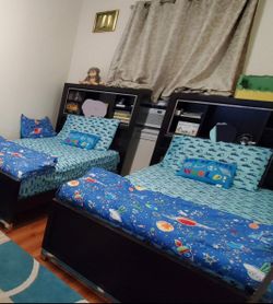 Kids bed very excellent condition