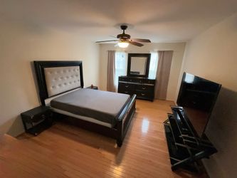 Bedroom Set Queen and King