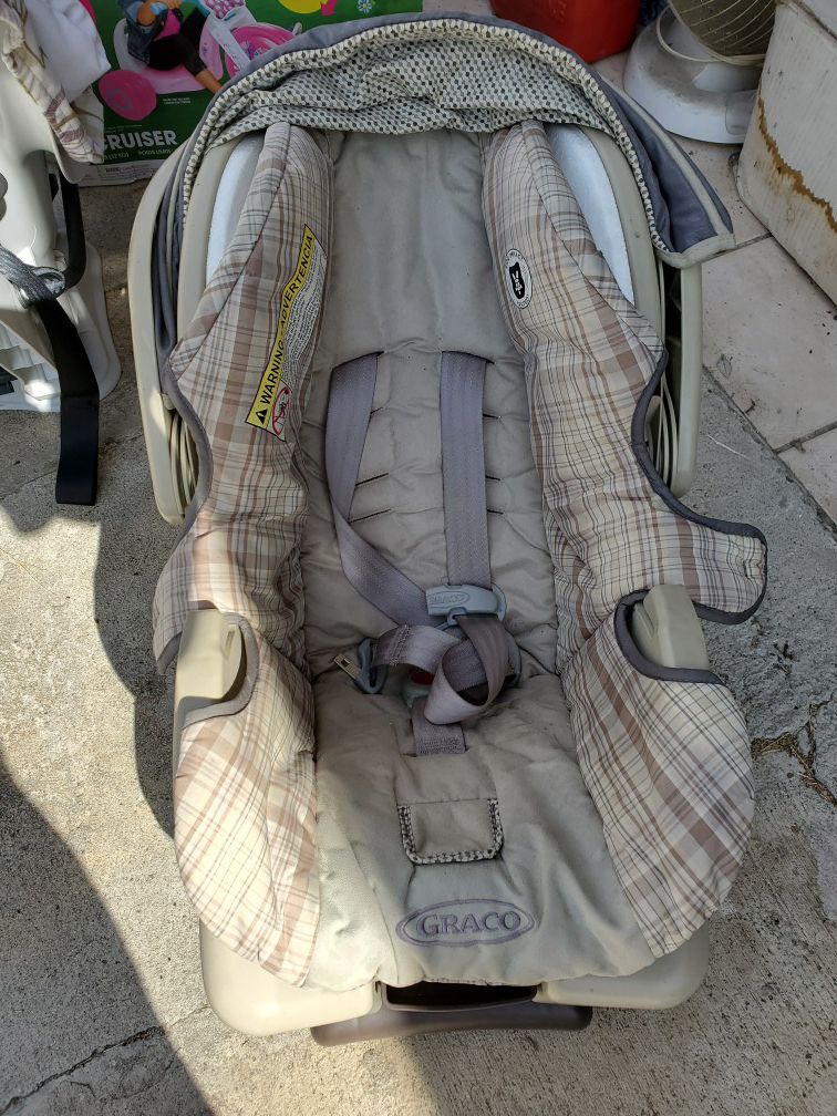 Graco baby car seat