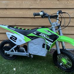 RAZOR SX 500 dirt rocket Jeremy McGrath special edition signature model  - all stock - new batteries and charger  -excellent condition