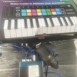 Launch Key Mini Mk3, PreSonus Mic, Interface 