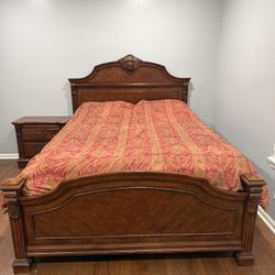 Bedroom Set Queen Size
