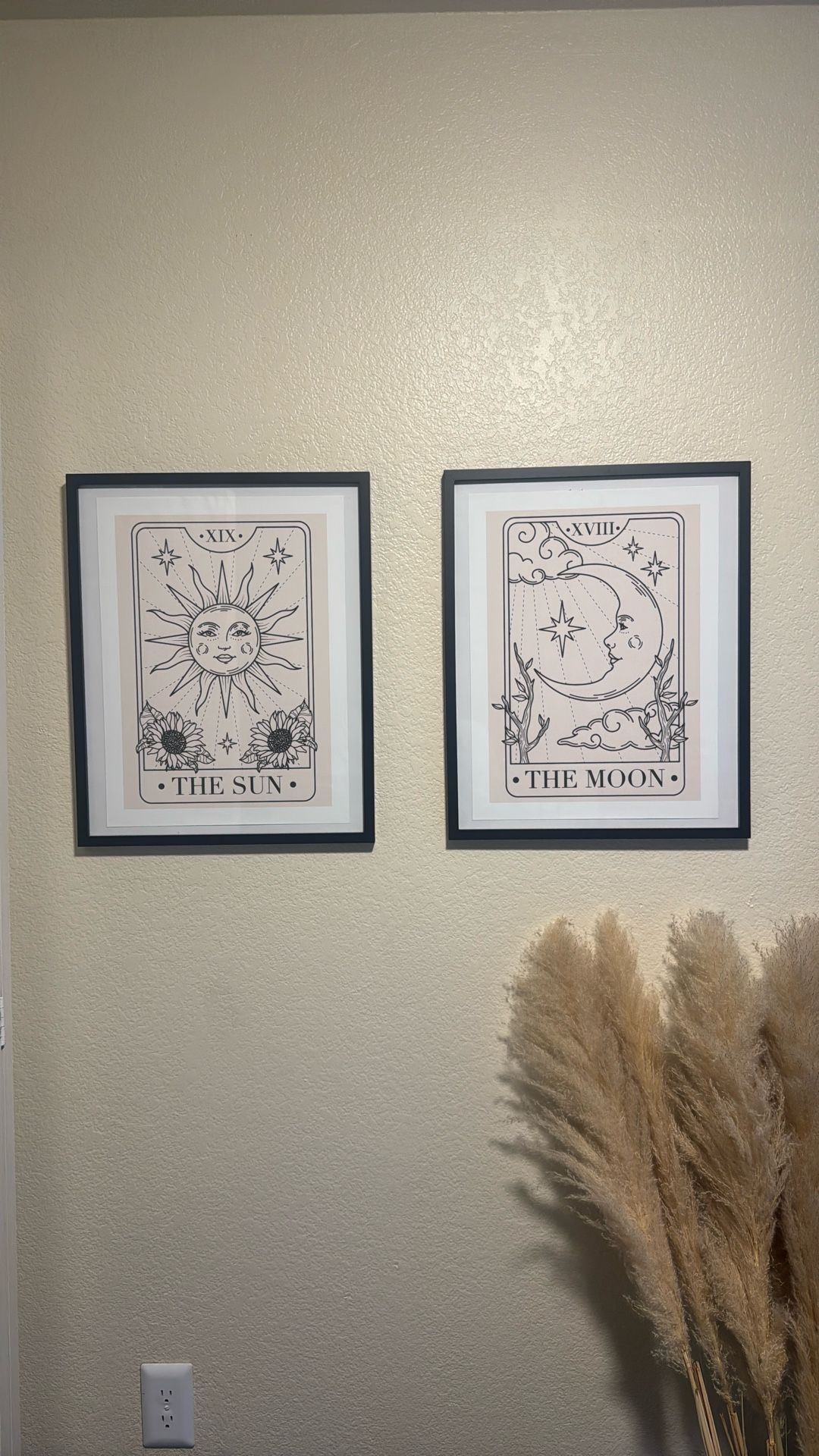 2 (16x22) Black Frames