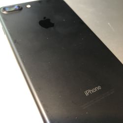 phone 7 plusGB UNLOCKED 128GB in box / factory reseted🙃with cable/$129FIRM PRICE//✅