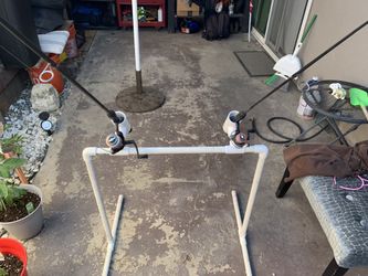 Custom fishing rod holder