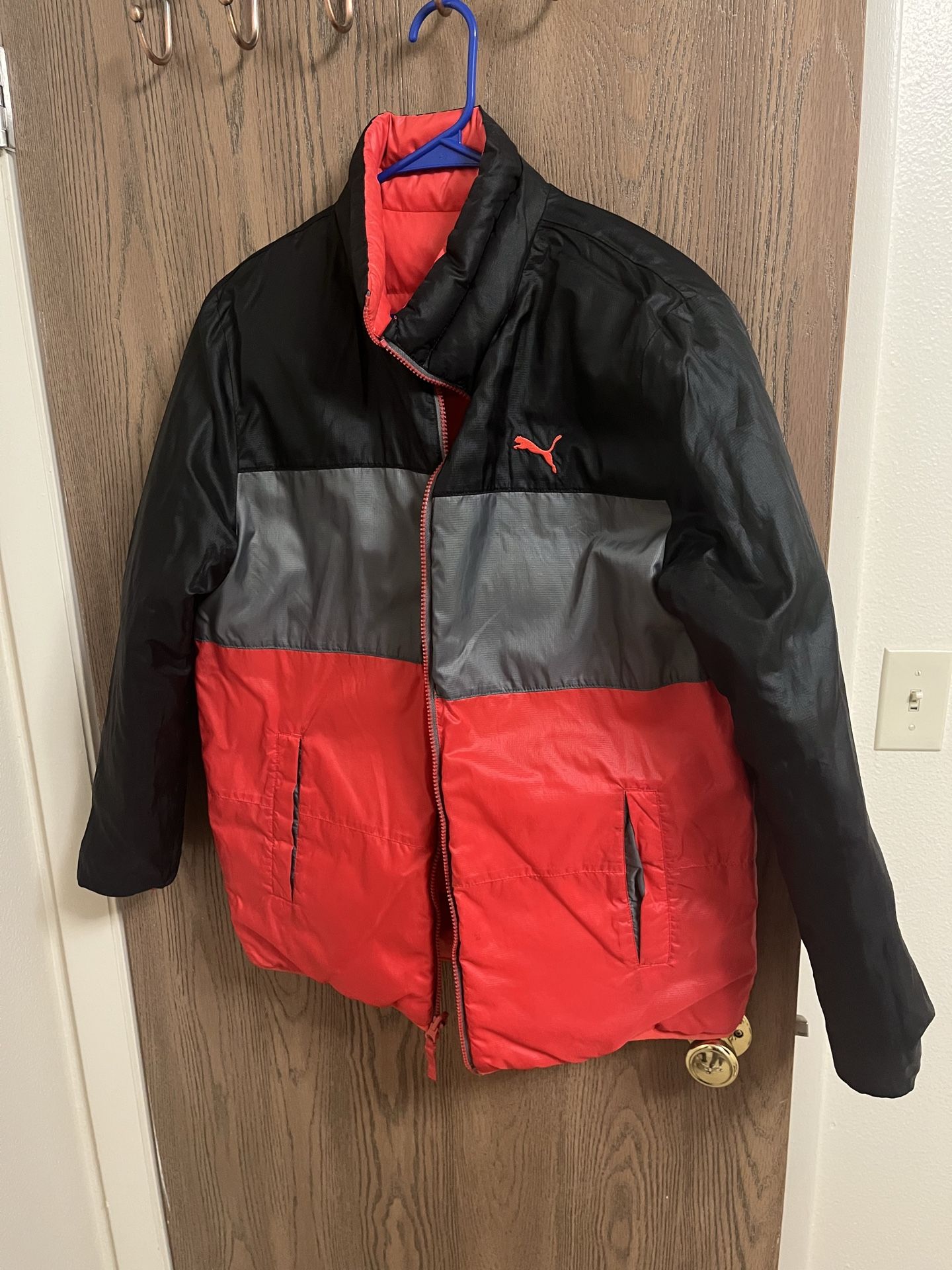 Puma reversible puffer jacket, size M