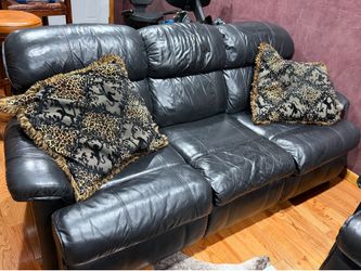 er Queen Sleeper and Loveseat for sale for symbolic price of $450. Self pick up.