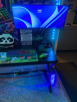 HP Gaming PC with 32 inch monitor