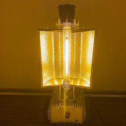 Gavita Pro 1000e DE US 1000W 240v Double  Fixture HPS Grow Light Hydroponic with Light Bulb