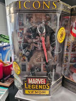 Marvel legends set spiderman/venom/captain america